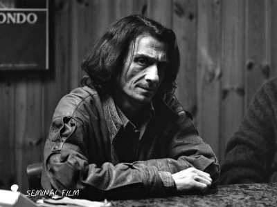...un �cult movie� interpretato da attori baresi che port� l�immagine del capoluogo pugliese in giro per l�Italia e per il mondo